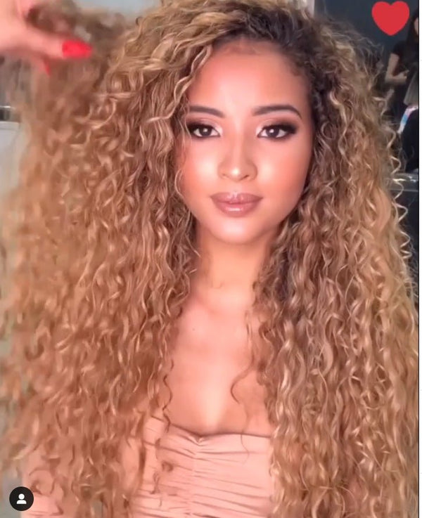 African curly hair curlers with long curly hairWomen's Big Wavy Long Curly Hair Clipping Extensions Are Naturally Fluffy And No Trace
